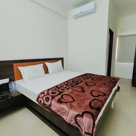 Hotel Heritage Palace Bhuj Buitenkant foto