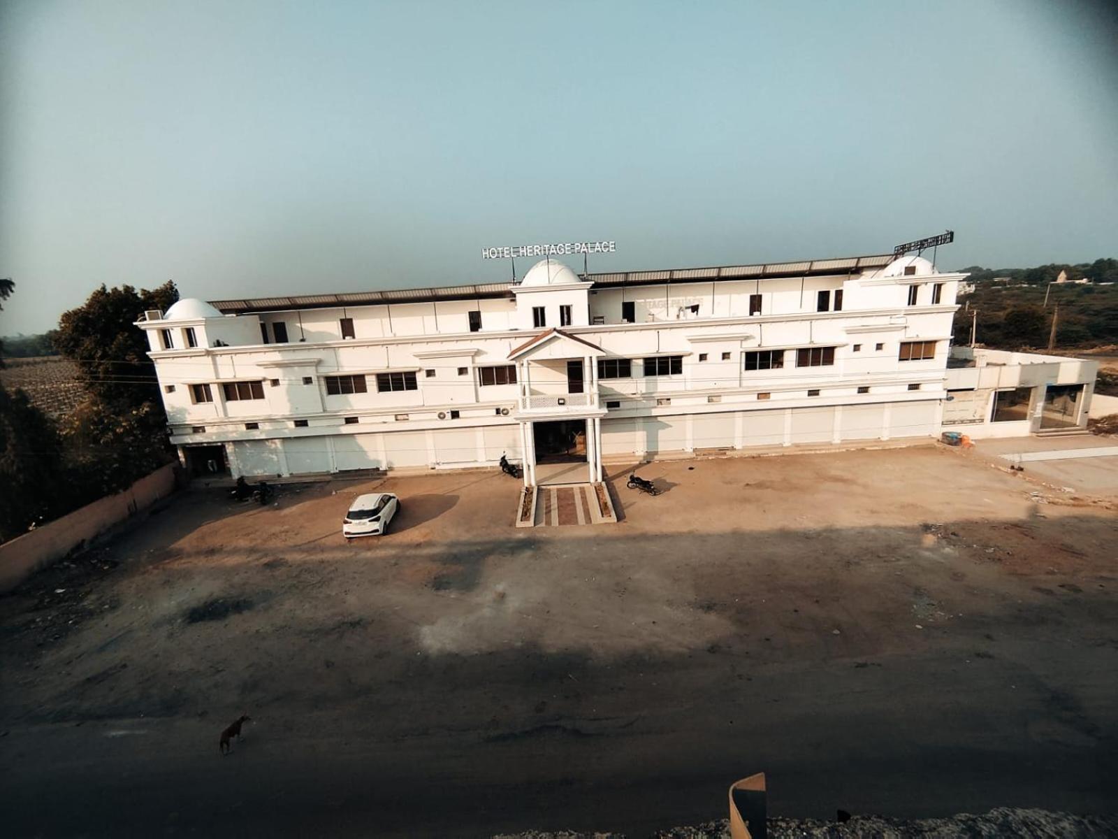 Hotel Heritage Palace Bhuj Buitenkant foto